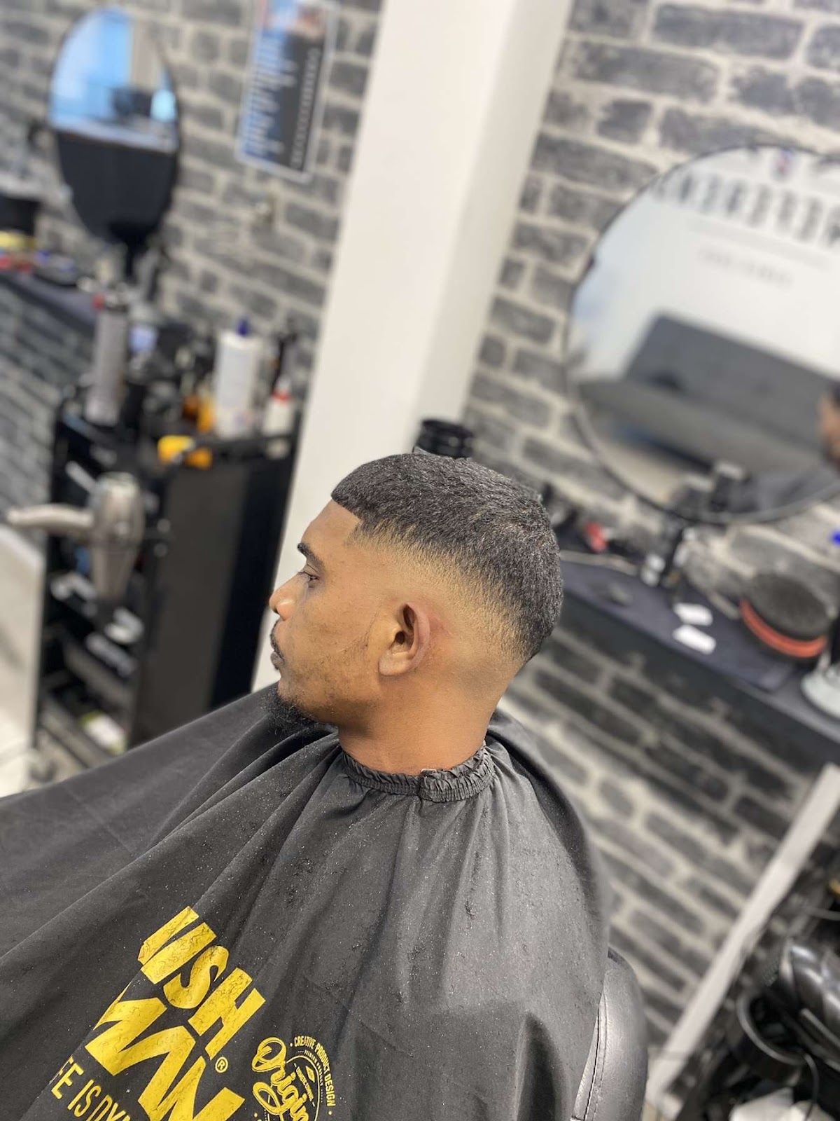 La Reference Barbershop